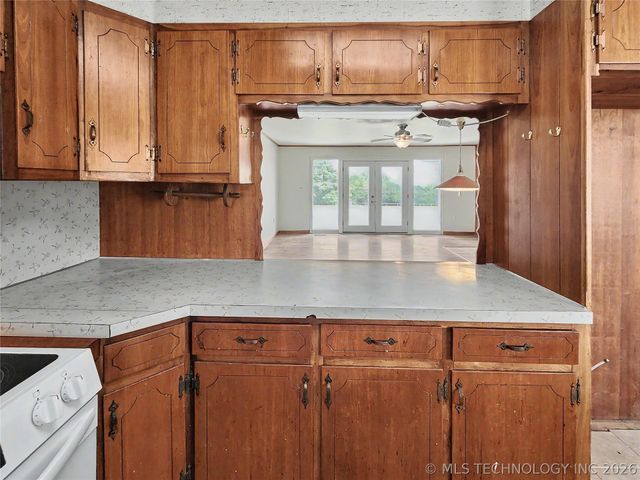 32132 Hwy 82, Cookson, OK 74427