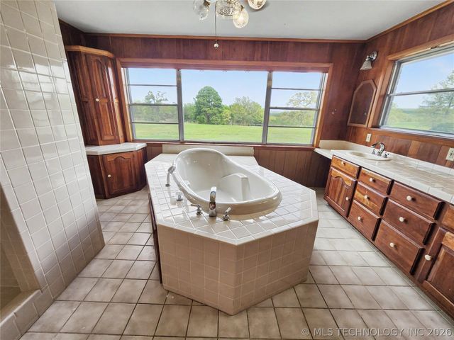 32132 Hwy 82, Cookson, OK 74427