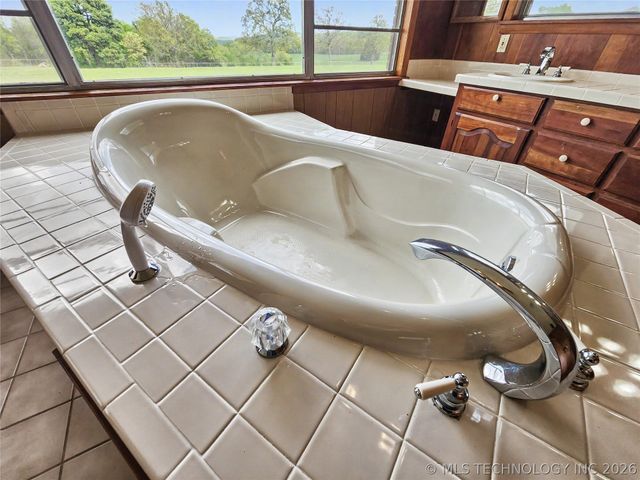 32132 Hwy 82, Cookson, OK 74427