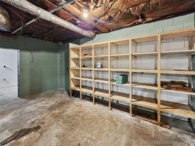 32132 Hwy 82, Cookson, OK 74427