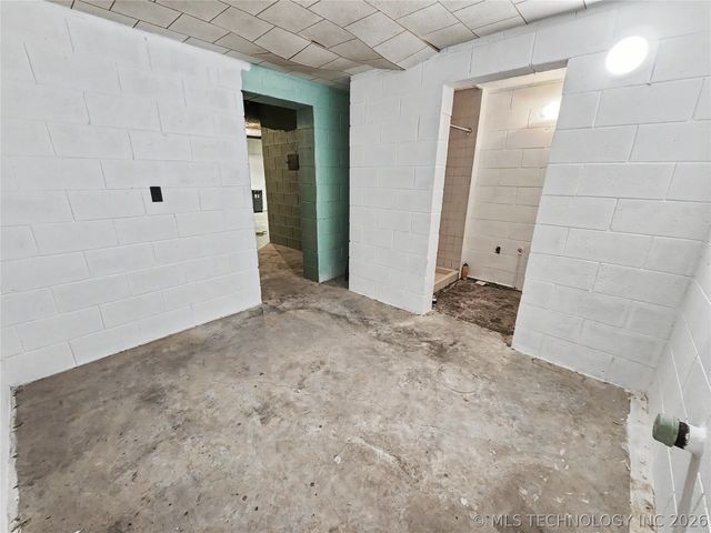 32132 Hwy 82, Cookson, OK 74427