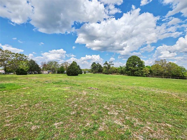 32132 Hwy 82, Cookson, OK 74427