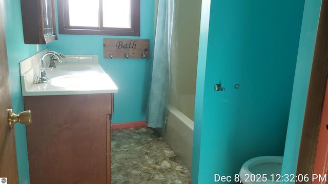 13215 McKinley Road, Rodney, MI 49342