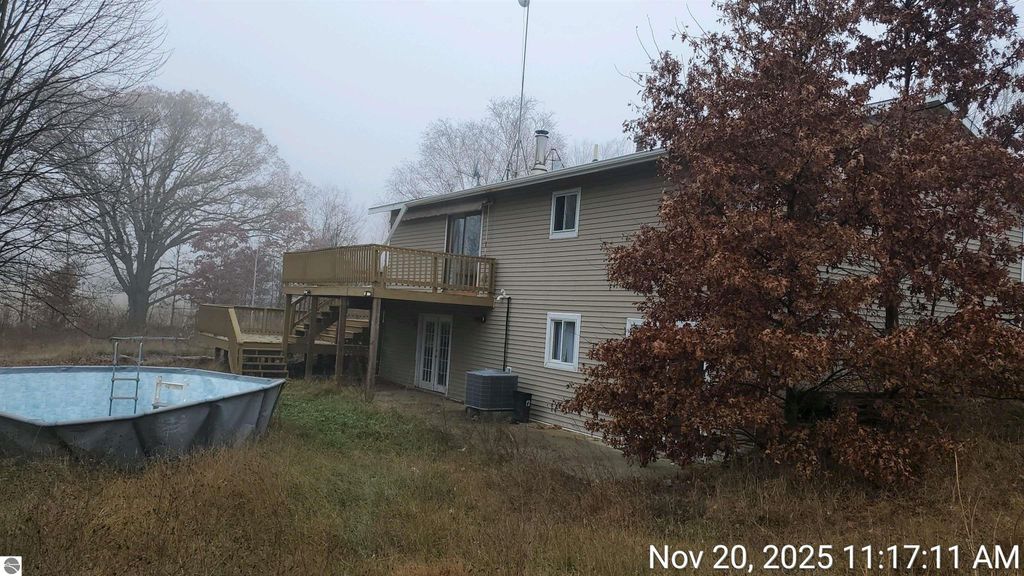 Image 14 of property listing at 13215 McKinley Road, Rodney, MI 49342