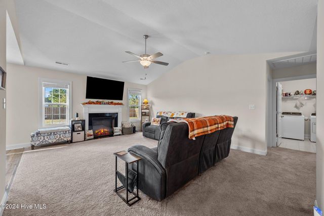 517 Indigo Johnston Drive, Jacksonville, NC 28546