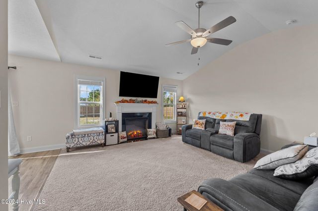 517 Indigo Johnston Drive, Jacksonville, NC 28546