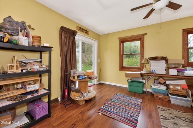 5 Mohameds Farm Way, North Greenbush, NY 12198