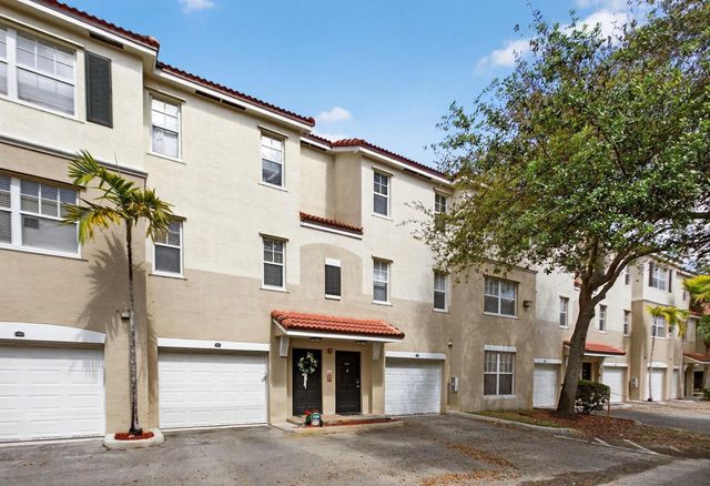 5980 W Sample Road 204, Coral Springs, FL 33067