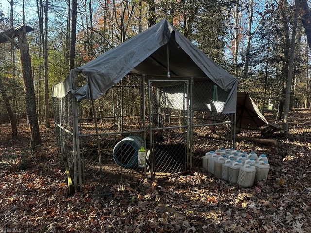 1089 Annie Sophia Lane, Roaring River, NC 28669