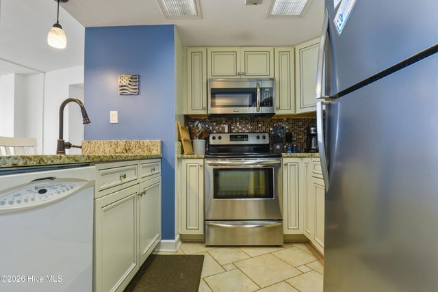 2000 New River Inlet Road 1407, N Topsail Beach, NC 28460
