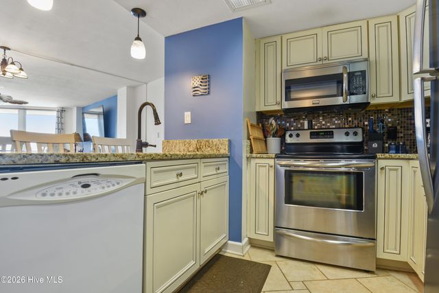 2000 New River Inlet Road 1407, N Topsail Beach, NC 28460