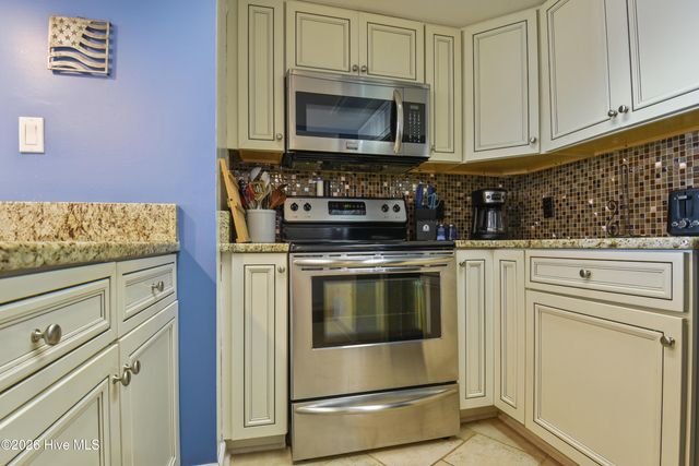 2000 New River Inlet Road 1407, N Topsail Beach, NC 28460