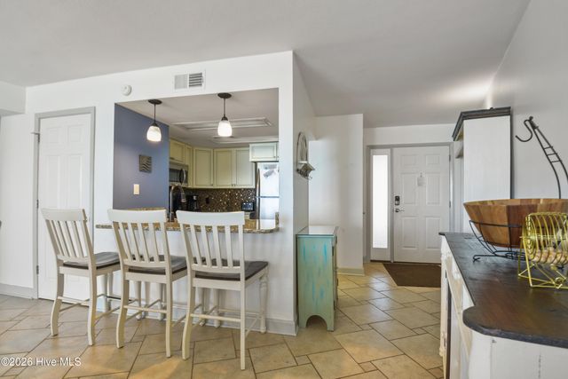 2000 New River Inlet Road 1407, N Topsail Beach, NC 28460