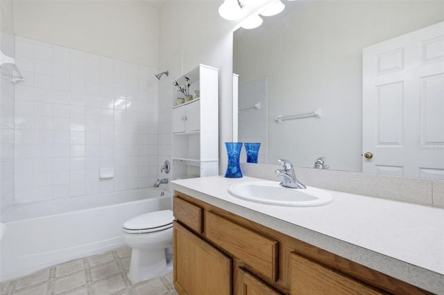 4132 BISMARCK PALM DRIVE, Tampa, FL 33610