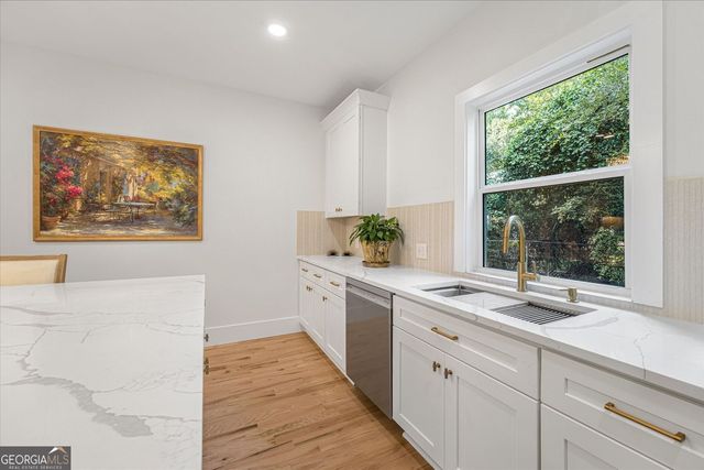 1038 W Atlanta Street SE, Marietta, GA 30060
