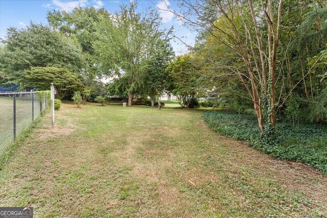 1038 W Atlanta Street SE, Marietta, GA 30060