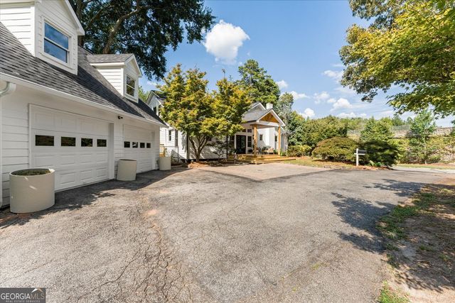 1038 W Atlanta Street SE, Marietta, GA 30060