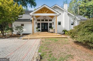 1038 W Atlanta Street SE, Marietta, GA 30060