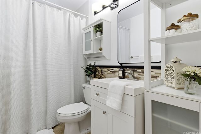 95-257 Waikalani Drive B703, Mililani, HI 96789