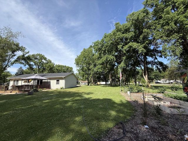 8715 378th AVENUE, Burlington, WI 53105