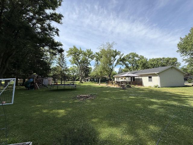8715 378th AVENUE, Burlington, WI 53105