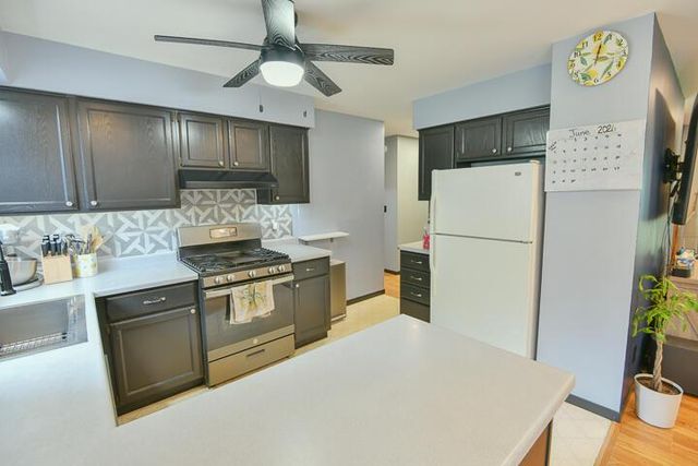 8715 378th AVENUE, Burlington, WI 53105