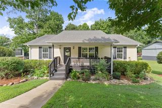 1738 Lanier Springs Drive, Gainesville, GA 30504