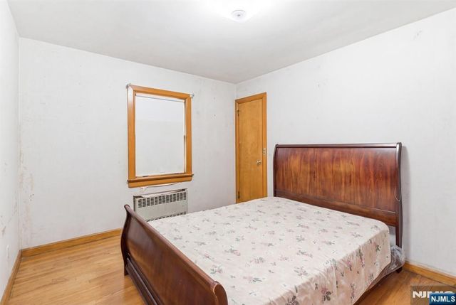 125 Illinois Avenue, Paterson, NJ 07503