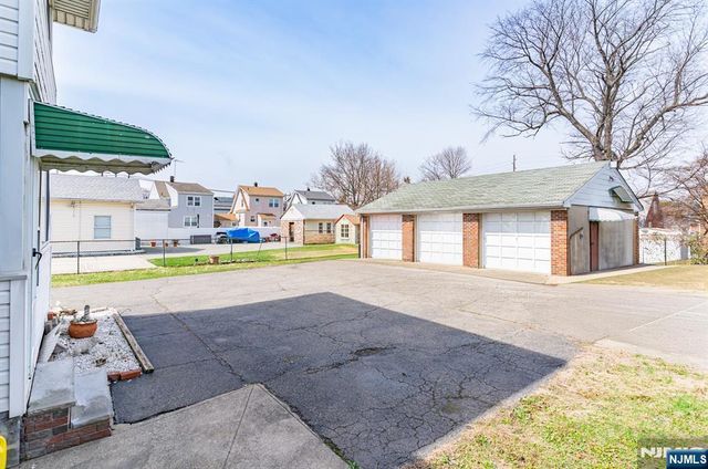 125 Illinois Avenue, Paterson, NJ 07503