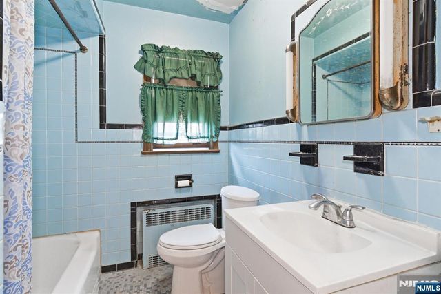 125 Illinois Avenue, Paterson, NJ 07503