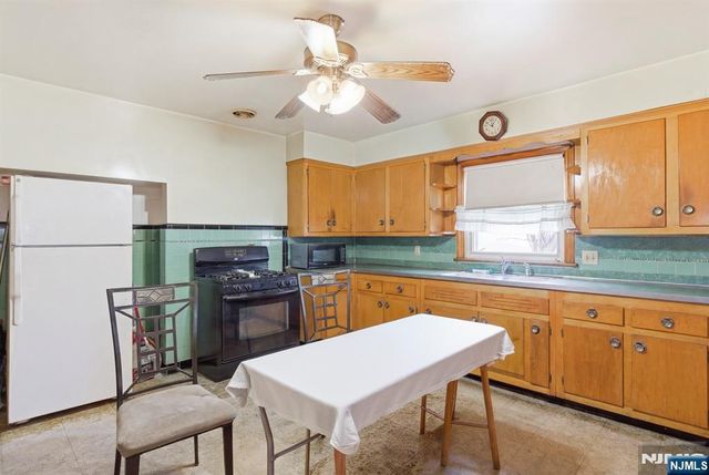 125 Illinois Avenue, Paterson, NJ 07503