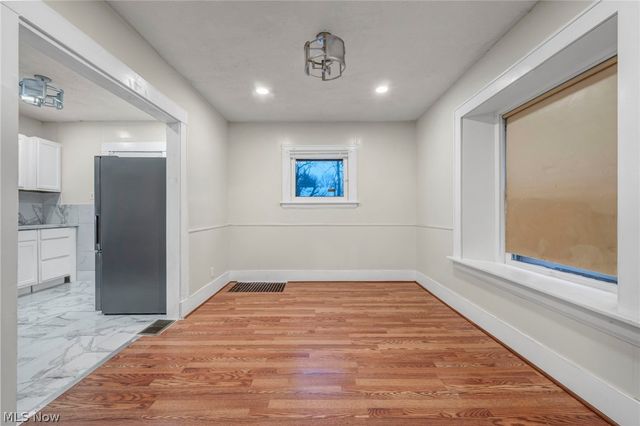 960 Whittier Avenue, Akron, OH 44320