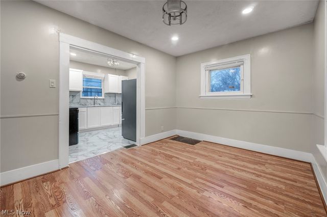 960 Whittier Avenue, Akron, OH 44320