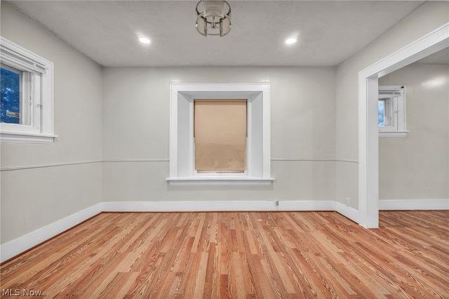 960 Whittier Avenue, Akron, OH 44320