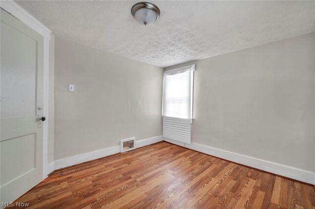 960 Whittier Avenue, Akron, OH 44320