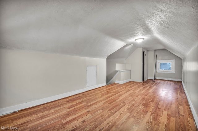 960 Whittier Avenue, Akron, OH 44320