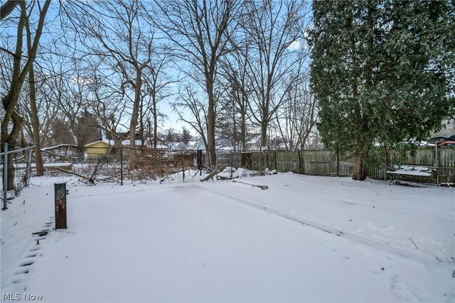 960 Whittier Avenue, Akron, OH 44320