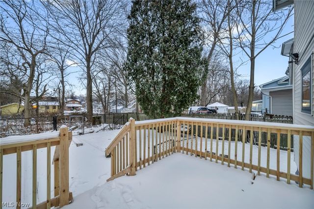 960 Whittier Avenue, Akron, OH 44320