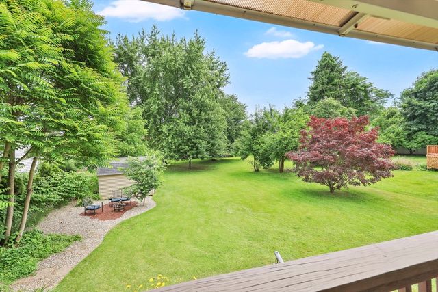 115 Saratoga Ave, Chicopee, MA 01013