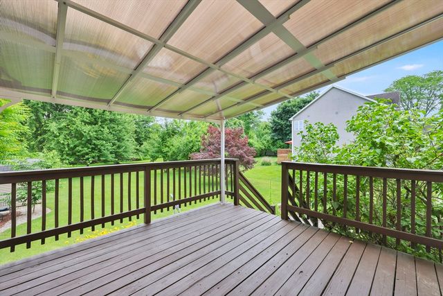 115 Saratoga Ave, Chicopee, MA 01013