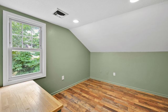 115 Saratoga Ave, Chicopee, MA 01013