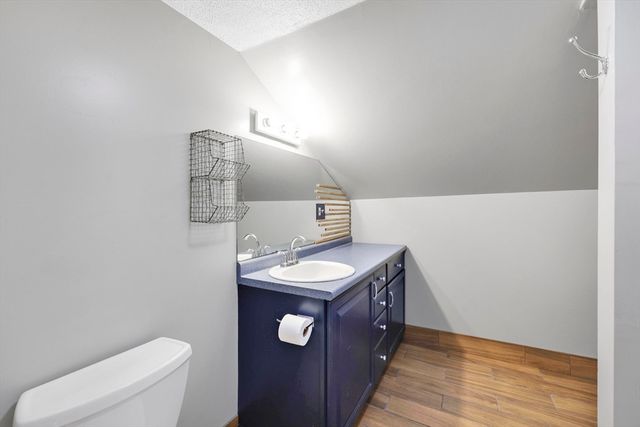 115 Saratoga Ave, Chicopee, MA 01013