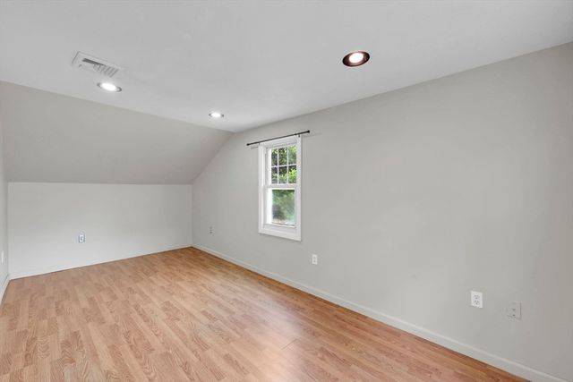 115 Saratoga Ave, Chicopee, MA 01013