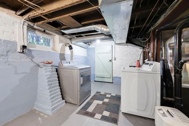 115 Saratoga Ave, Chicopee, MA 01013