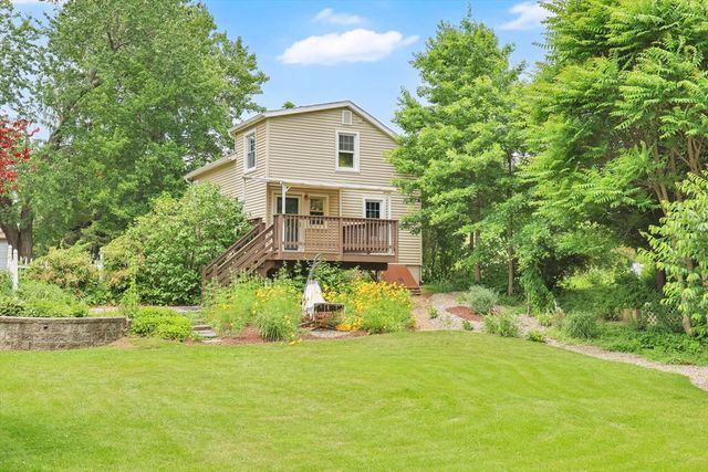 115 Saratoga Ave, Chicopee, MA 01013