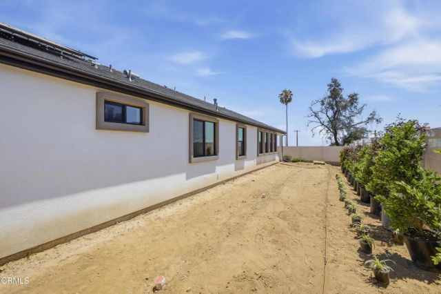 16 W Pine Street, Altadena, CA 91001
