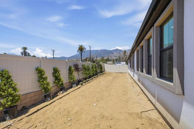 16 W Pine Street, Altadena, CA 91001