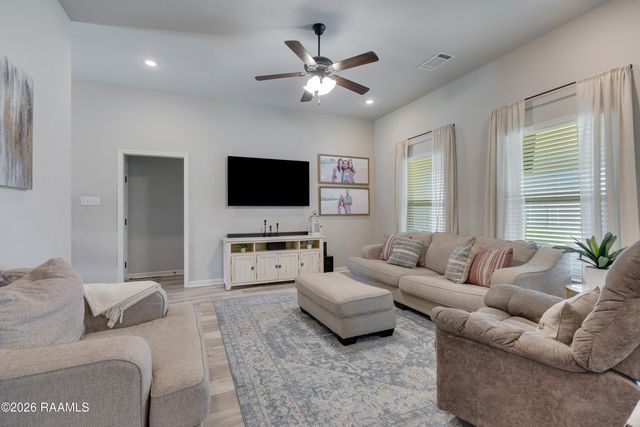 213 Saint Faith Street, Youngsville, LA 70592