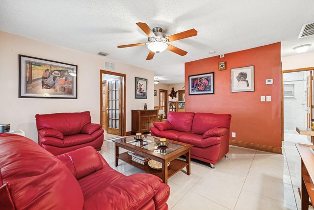 2655 Dorson Way, Delray Beach, FL 33445