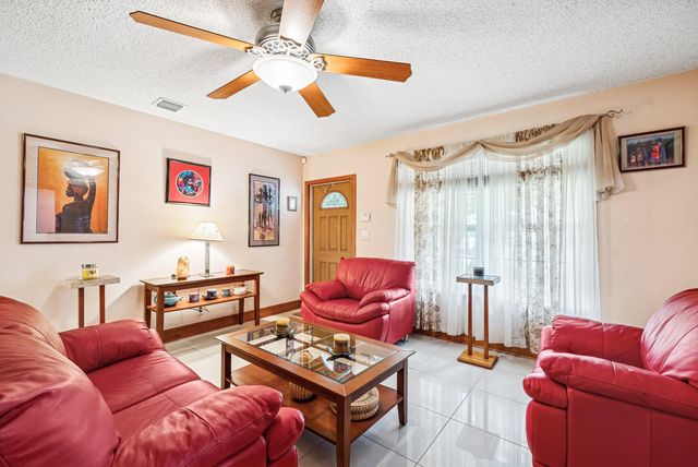 2655 Dorson Way, Delray Beach, FL 33445